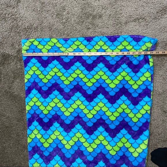 💋Bundle 4 items for $20. Add items💋 to a bundle - Picture 4 of 7